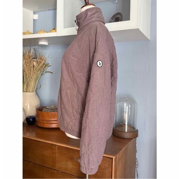 Vuori Halo Insulated Quilted Jacket in Hazel Heather Size S - Picture 3 of 8